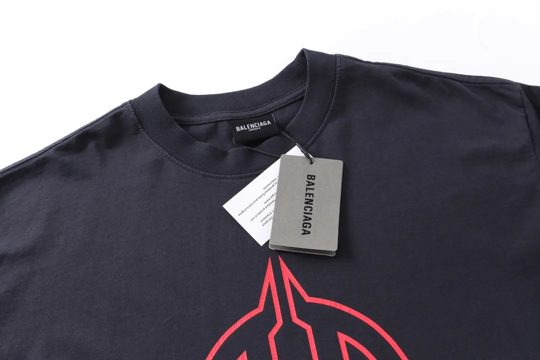 【 . Quality】BALENCI*GA/ .2024New Arrival.Classic LOGO T . . Authentic ， ！ ZP . 260 ， . ， ，。 。Classic ， ， ， 。 . ， ， ， OS . Same Style ：BL 223209 ：Dark Blue ，White Size：XS L